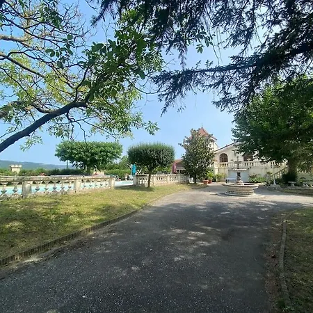 Domaine Le Pigeonnier Villa *